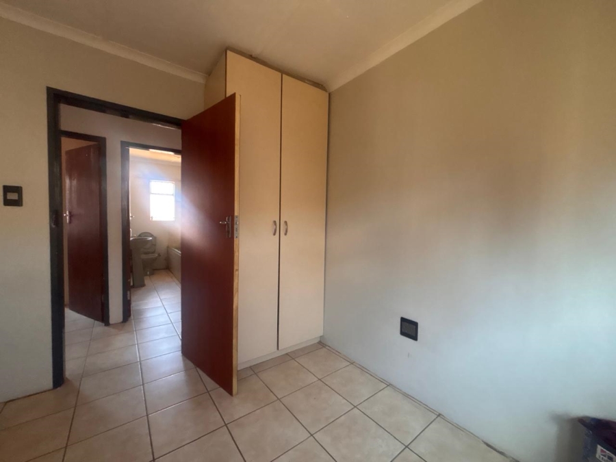 To Let 3 Bedroom Property for Rent in Bloemside Free State
